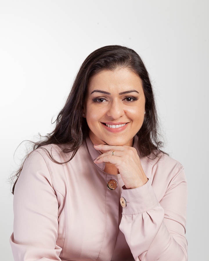Dra. Diana Valadares, responsável técnica da Dental Home